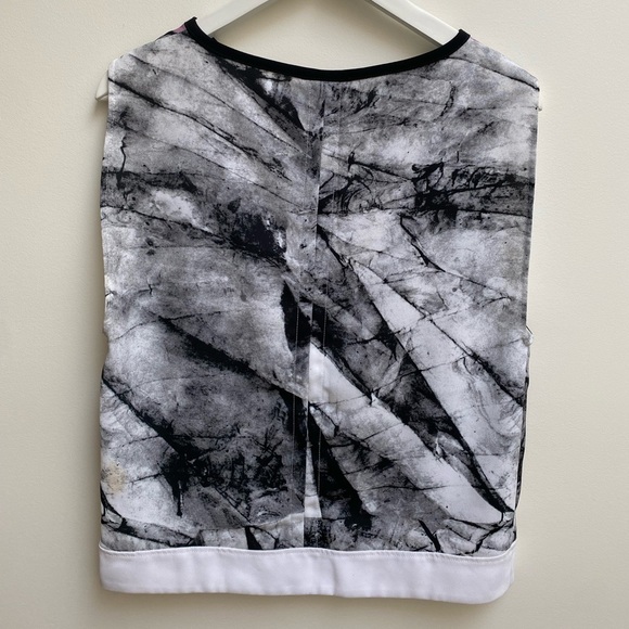 Helmet Lang chic sleeveless blouse marble pattern - Picture 2 of 5